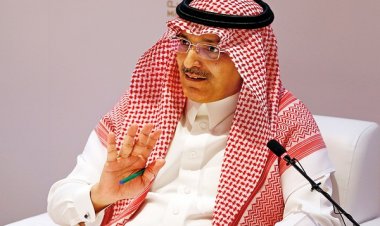 Saudi Arabia supports Yemen's economy with one billion dollars