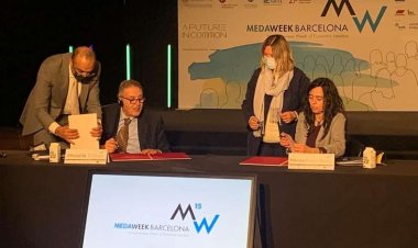 Serious crises hit the private sector all over the world