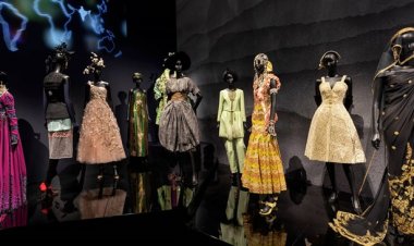 Tourist places in Egypt host international fashion house shows