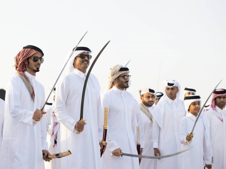 Emir of Qatar ignites social media with a dance