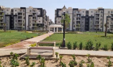 Date of reservation and the locations of the Janna and Dar Misr apartments