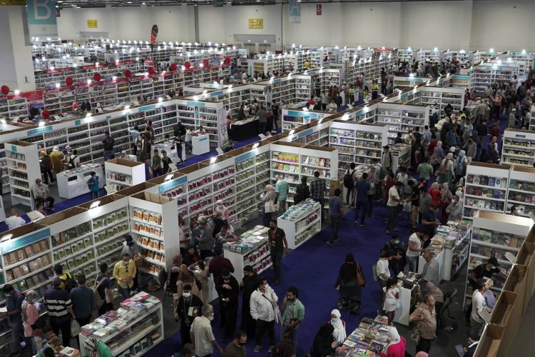 “Cairo International Book Fair”.. Discounts and special offers on book prices