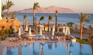 Coastal resorts and tourist walkways.. Government plans to develop Sinai