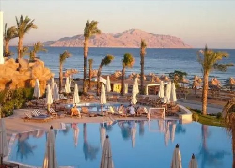 Coastal resorts and tourist walkways.. Government plans to develop Sinai