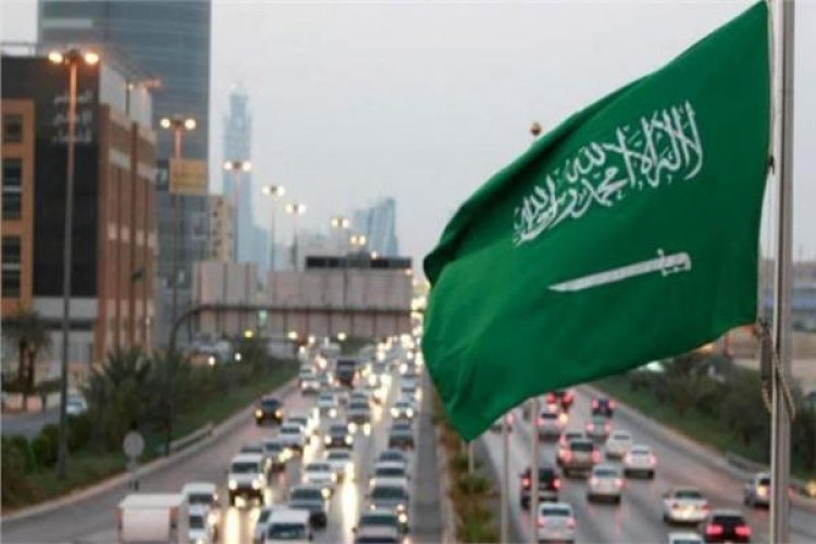 One person ware killed and dozens injured in a traffic accident in Saudi Arabia