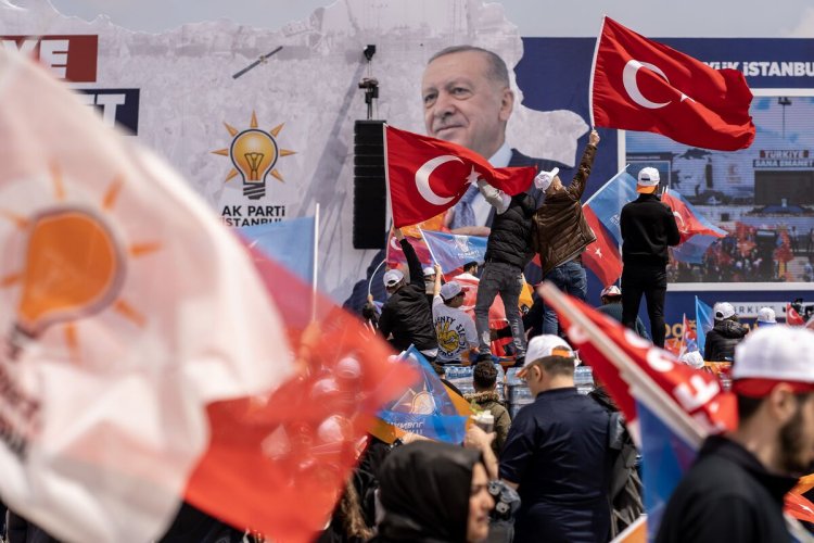 Will the economic crisis end Erdogan's political career?