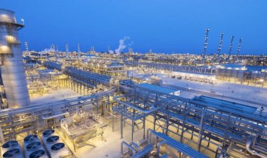 Half a billion dollars.. Aramco announces the first international investment in liquefied gas