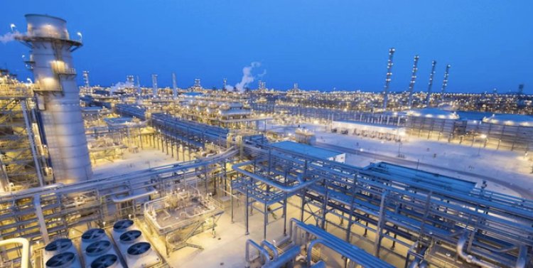 Half a billion dollars.. Aramco announces the first international investment in liquefied gas