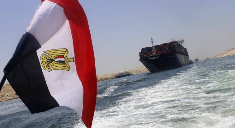 1.1 billion.. Suez Canal signs a memorandum of understanding to supply ships with green fuel